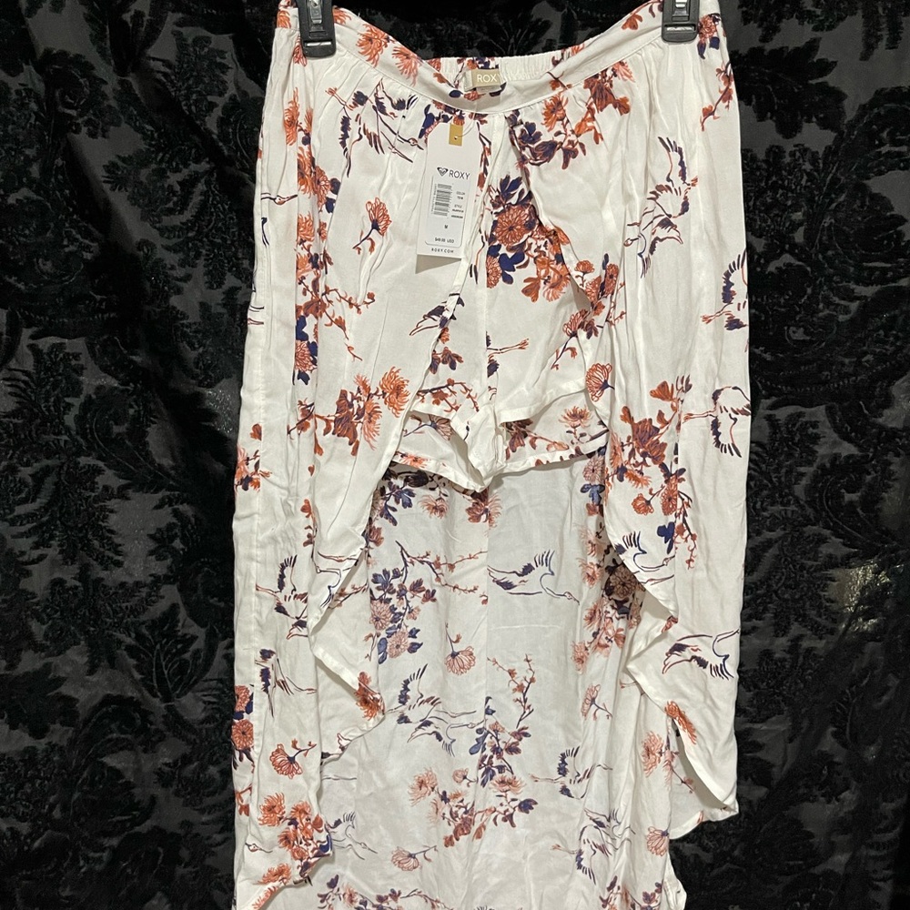 Roxy size medium short/skirt NWT’s.